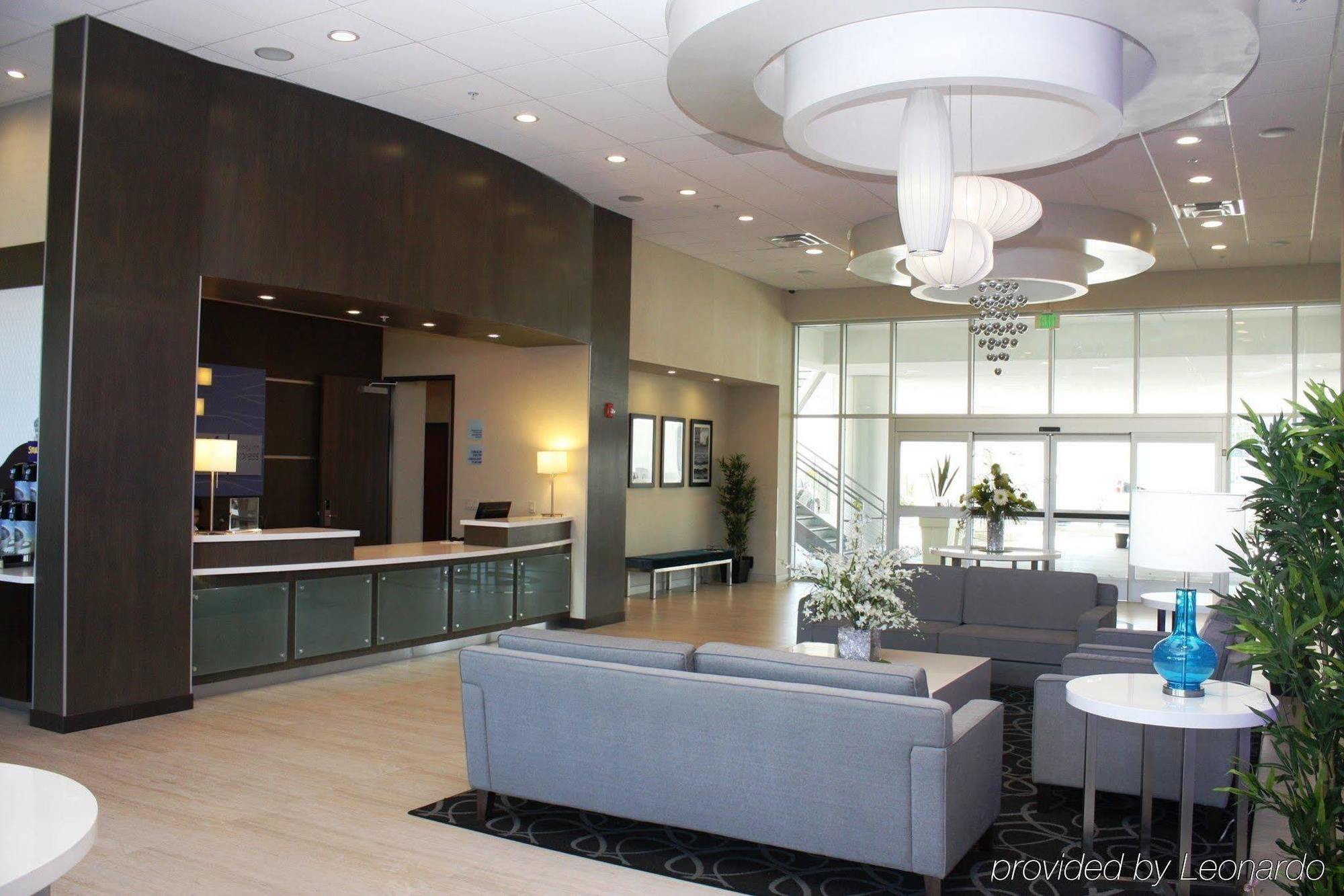 Holiday Inn Express North Hollywood - Burbank Area By Ihg Los Angeles Exterior foto