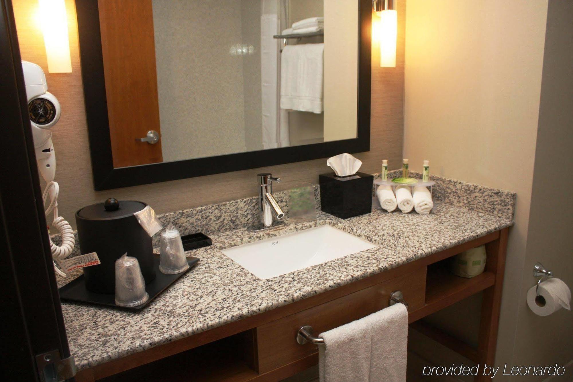Holiday Inn Express North Hollywood - Burbank Area By Ihg Los Angeles Exterior foto